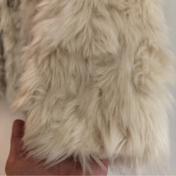 VINCE designer faux fur jacket XS - Picture 5 of 9